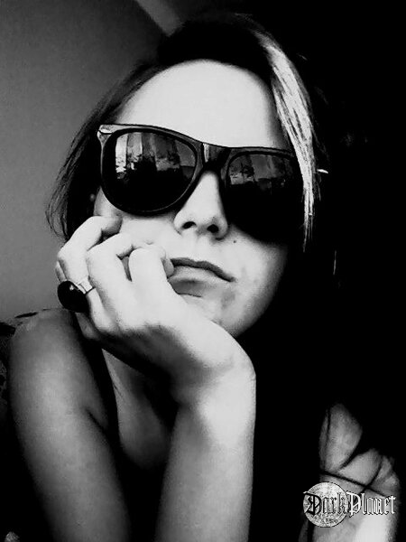 b&w