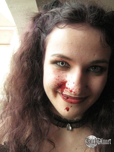 [Castle Party 2010] blood shot