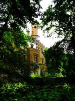 po właściwej stronie aparatu - czyli na szczęście beze mnie na zdjęciu - powiedzmy architektura