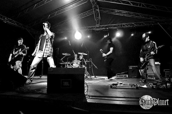 Hug Me  Mum - "Support Festival 2009"