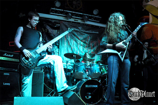 Sellisternium, Hateseed
