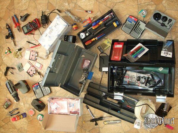 electronic & electromechanical equipment (+1 do zręczności)