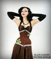 Modelka Koseatra/ sklep Black Garden