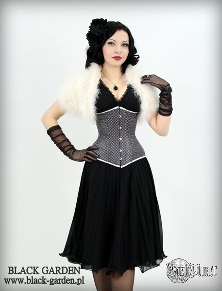 Modelka Koseatra/ sklep Black Garden