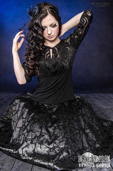 Modelka Silver Wolfie/Sklep Black Garden