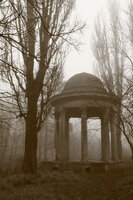 Creepy Hollow:&nbsp;Enter
