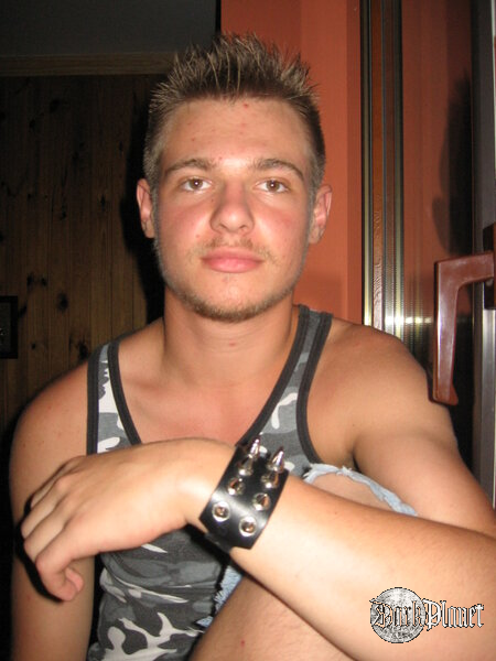 fajny pieszczoch ale nie moj :(...