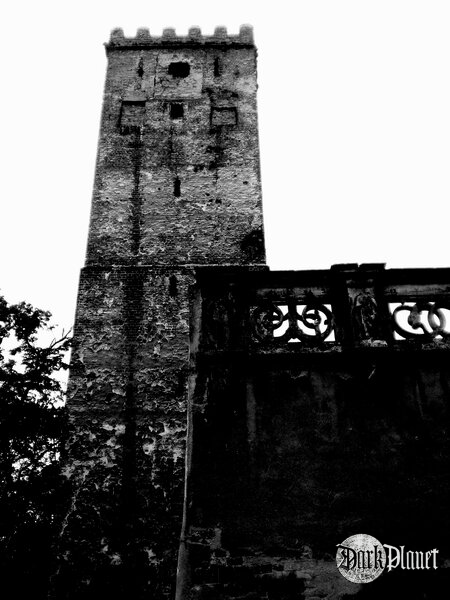 Zamek powstał około XIV wieku